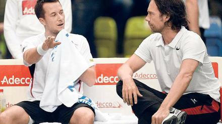 Ausgespielt? Ob Philipp Kohlschreiber (l.) von Carsten Arriens noch einmal für den Davis-Cup nominiert wird, ist fraglich.