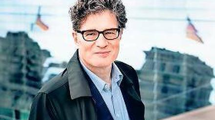 Was machen die da drin? Roger Willemsen spielte im Bundestag Mäuschen.
