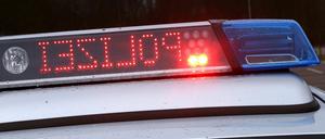 Mit den neuen Licht- und Tonsignalen, ein rotes Blitzlicht ("Flasher") und ein schriller Heulton ("Yelp"), will die Polizei künftig Verkehrskontrollen durchsetzen.