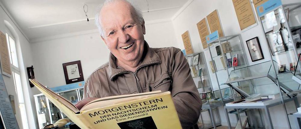 Belesen. Achim Risch durchforstet seit 2006 alles, was er zu Christian Morgenstern finden kann.