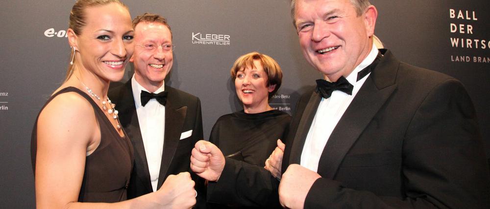 Ein Mann mit ungeheurem Geltungsdrang: der Ex-IHK-Chef Victor Stimming hätte es bestimmt auch mit Box-Weltmeisterin Ramona Kühne aufgenommen.