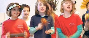 Ode an den Lenz: Schüler sangen zum Wettbewerbsauftakt Frühlingslieder.
