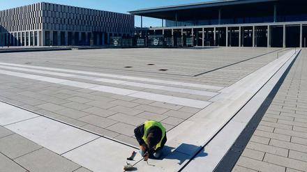 Gedämpfter Optimismus. Die Umbauten am Berliner Hauptstadtflughafen kommen nur im Schneckentempo voran – erst ein Bruchteil des Terminals ist zur Abnahme bereit.