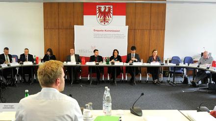 Die Enquete-Kommission im Landtag in Potsdam.