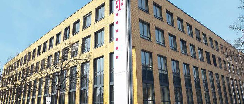 Zu vermieten. In diesem Haus in der Comcity wäre ein Büro für die Stadtmitarbeiter frei. Allerdings kostet es rund 20 Euro pro Quadratmeter – zu viel, wie einige Stadtverordnete meinen.