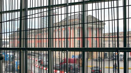 Hinter Gittern. Bald soll es freie Sicht auf den Alten Markt geben.