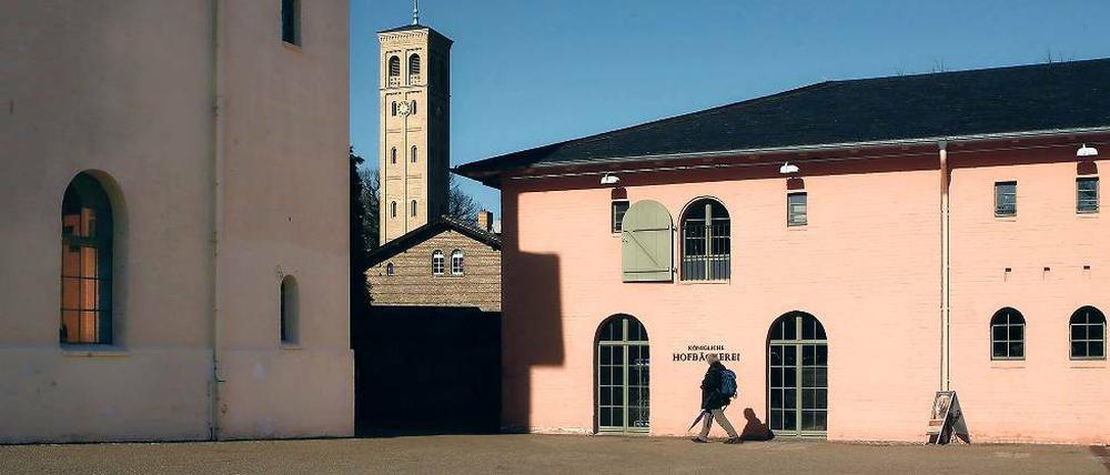 Italienisches Flair. Im Winter ist es im Krongut Bornstedt eher still. Für viele Handwerker, die nach der Sanierung 2002 dort starteten, war das zu wenig. Nur der Hutladen ist übrig geblieben. Nun soll in der ehemaligen Hofbäckerei wieder gebacken werden.