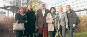 Kompetenzteam. Thea Moritz (r.) und Michael Prechtel mit Studentinnen.