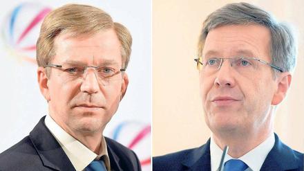 Kai Wiesinger in der Rolle als Christian Wulff (r.)