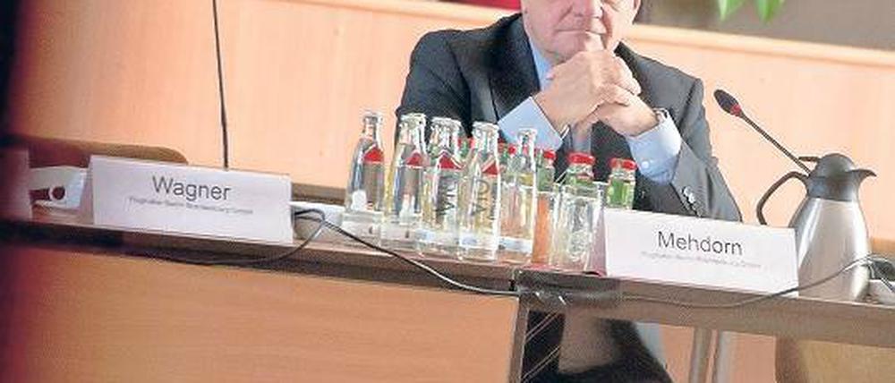 Schallschutz. BER-Chef Hartmut Mehdorn sieht das nicht als Hindernis.