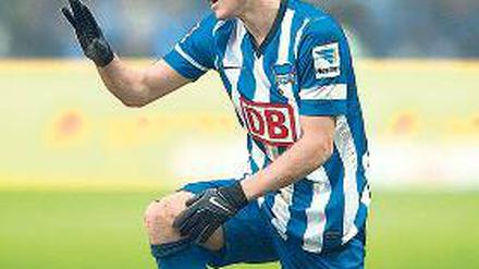 Bitte, bitte! Per Skjelbred würde gern bei Hertha bleiben.