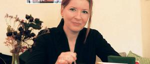 Zwei Frauen, eine Stadt: Die Potsdamerin Anna-Maria Prinz veröffentlichte im vergangenen Jahr ihr erstes Buch. Wer Potsdam kennt, wird es darin ohne Zweifel wiedererkennen. Die Protagonistinnen wohnen am Heiligen See oder im Holländischen Viertel und lassen sich von einem bekannten Friseur die Haare machen.