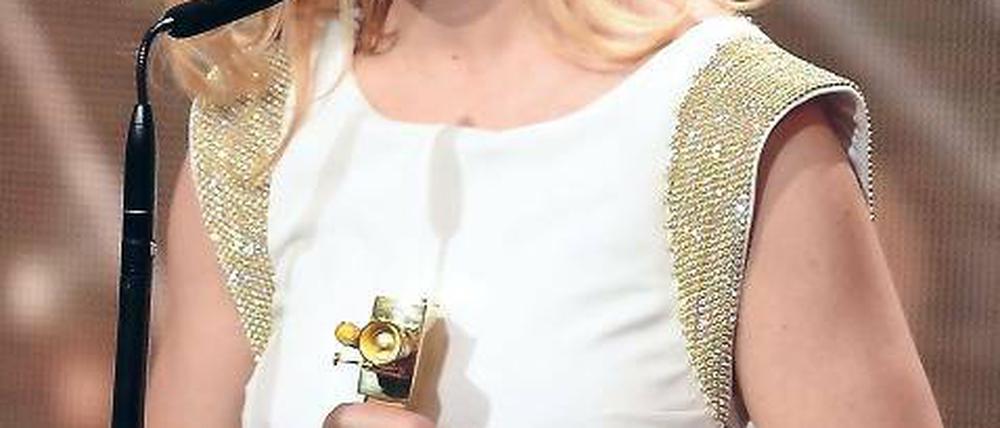 Gerührt. Nadja Uhl freute sich über ihren Darstellerpreis.