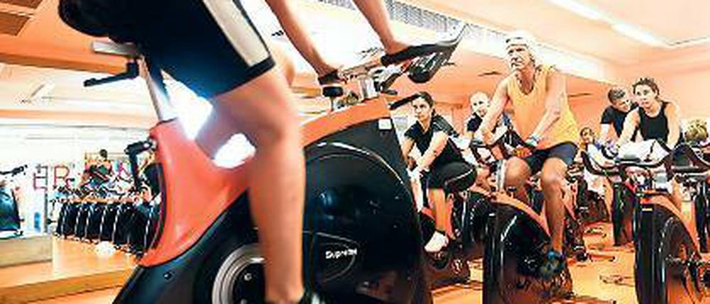 Spinning ist eine unterhaltsame Art, um die Ausdauer zu verbessern.