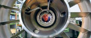 Kriselnder Leuchtturm. Beim Flugzeugturbinen-Instandhalter MTU Maintenance Berlin-Brandenburg in Ludwigsfelde müssen rund 100 von insgesamt 700 Mitarbeitern gehen. Ein Großkunde hat sein Auftragsvolumen deutlich reduziert.