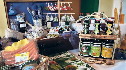 Das Biobier von hier. Zu den Ausstellern aus Potsdam, die sich auf der Grünen Woche präsentieren, gehört die Braumanufaktur Forsthaus Templin. Auch der Lavendelhof Marquardt ist dabei, der neben Kaffee und Kuchen auch Lavendelsäckchen anbietet.