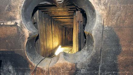 Ganz unten. Vor einem Jahr wurde durch einen Tunnel der Tresorraum der Volksbank in Berlin-Steglitz geknackt.