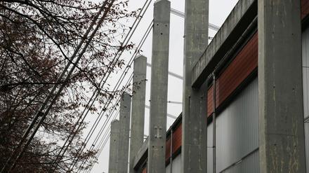 Ende Gelände: Für die Sportler geht am Luftschiffhafen vorerst nichts mehr.
