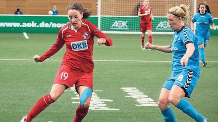 Als Titelverteidigerin dabei. Antonia Göransson (l.), hier beim 1. Turbine Hallencup 2013, kann nun doch mit zum DFB-Hallenpokal nach Magdeburg fahren. Im vergangenen Jahr wurde sie zur besten Spielerin des Turniers gekürt.