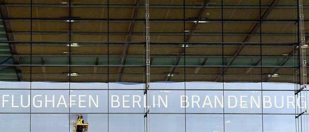 Auf geht's: Am 1. Juli sollen die ersten Flugzeuge am Nordpier des BER starten und landen.