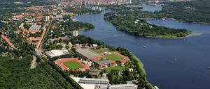 Gar keine sonnigen Aussichten: Wann die Sportler wieder am Luftschiffhafen trainieren können, ist völlig unklar.