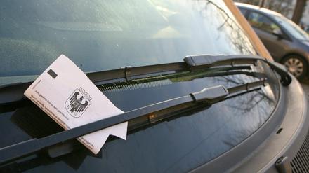 Ausrasten wegen eines Knöllchens? Kann schon mal vorkommen. Jetzt sollen Potsdams Beamte sich zur Wehr setzen.