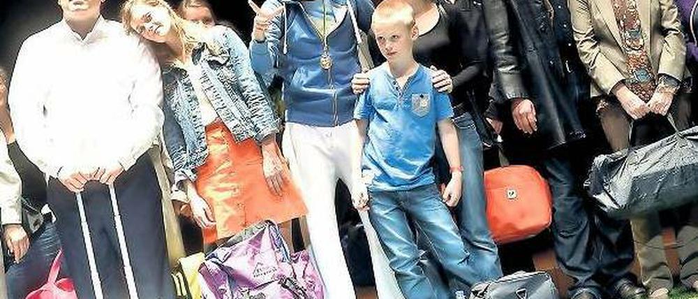 Ein Abend, der Glück schenkte und Wertschätzung bewusst machte. Die Inszenierung „Wie im Himmel“ in der Regie von Stefan Otteni am Hans Otto Theater zur Eröffnung der Spielzeit 2013/2014.
