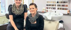 Durchgestartet. Friseurin Grit Müller (r.) gehört zu den 92 Neuunternehmern.