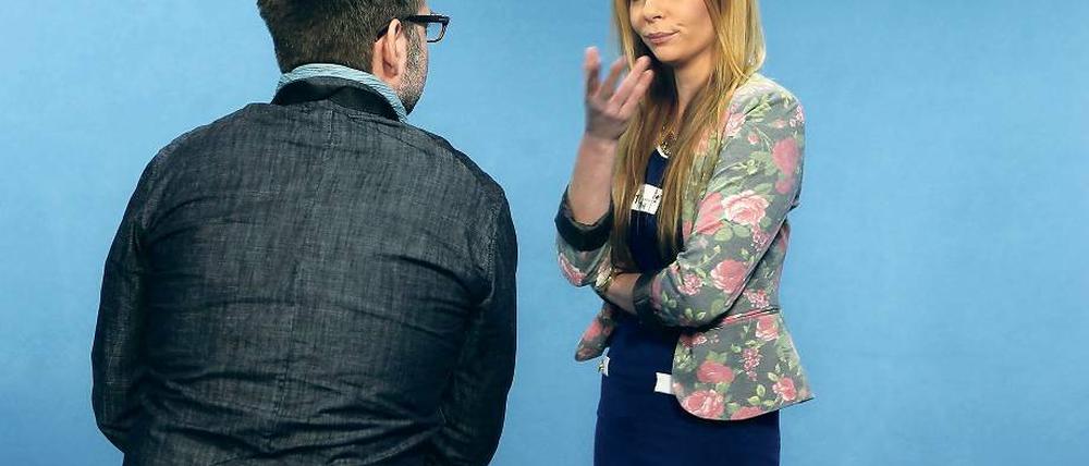 Fünf Minuten. Die Babelsberger TV-Produktionsfirma Ufa sucht derzeit bei einem offenen Casting nach neuen Gesichtern für Fernsehserien. Die Produzenten rechnen mit insgesamt bis zu 150 Bewerbern. Natali Juhasz kam extra aus Dessau zum Vorsprechen – die Aufnahme dauerte knapp fünf Minuten.