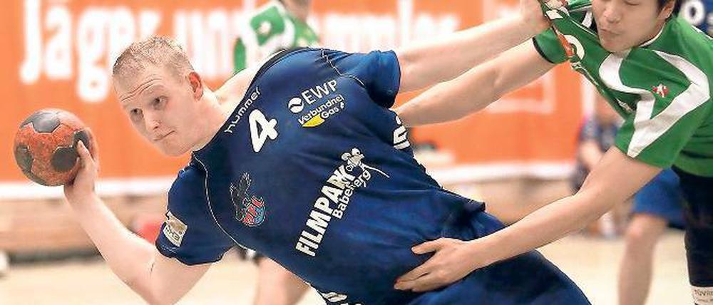 Ein Kämpfertyp. VfL-Kreisläufer Bengt Bornhorn muss sich derzeit nicht nur gegen die gegnerischen Spieler durchsetzen. Der 24-Jährige hat seit Wochen mit Knieproblemen zu tun und beißt sich dennoch durch.