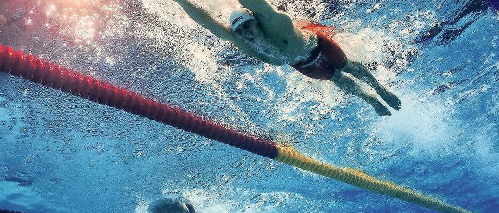 Nun in Glasgow im Wasser. Yannick Lebherz vom Potsdamer SV im OSC schwimmt beim „Duel In The Pool“ zwischen Europa und den USA am Freitag und Samstag die 200 und 400 Meter Lagen sowie 200 Meter Rücken auf der Kurzbahn.