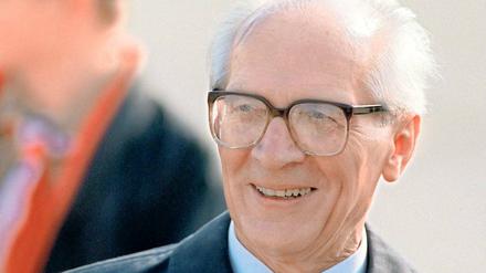 Beschönigende Biografie. Parteichef Erich Honecker im Oktober 1989.