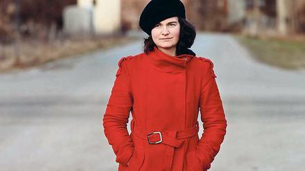 Steht dazwischen. Juliane Dietrich wurde in einem Land geboren, das es nicht mehr gibt.