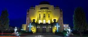 Cottbus hat ein schönes Theater, betreibt aber unwirtschaftlich zehn Gästewohnungen für Künstler.