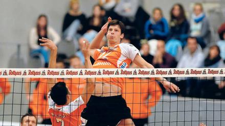 Fokussiert und locker. Blocker Srecko Lisinac wechselte im Sommer zu den Volleys.