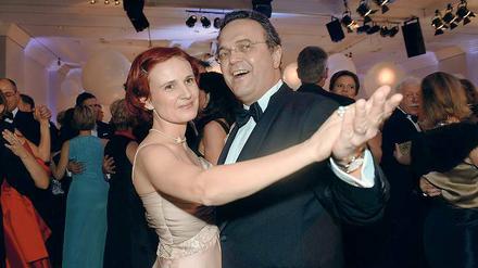 Katja Kipping, 35, ist Bundeschefin der Linken. Beim Bundespresseball am Freitag in Berlin tanzte sie mit Bundesinnenminister Hans-Peter Friedrich (CSU).