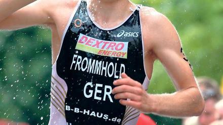 Knackpunkt Marathon. Nils Frommhold vom Team Triathlon Potsdam war beim Ironman Cozumel Zweiter nach dem Schwimmen und Radfahren und wurde am Ende Fünfter.