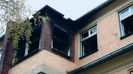Rußspuren. In einem Haus in der Ruinenbergstraße hat es gebrannt.