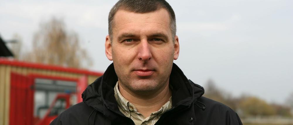 Stefan Gutschmidt ist seit 2004 Ortsvorsteher von Grube. Der 42-Jährige ist gelernter Tischler arbeitet bei der Potsdamer Feuerwehr.