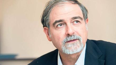 Wanderer zwischen den Religionen. Admiel Kosman will Brücken zwischen den Religionen errichten.