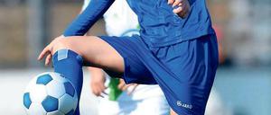 Stark am Ball. Turbines Johanna Elsig durchlief alle Nachwuchsteams des DFB, wurde mit der Fritz-Walter-Medaille ausgezeichnet und fliegt heute zum Leistungstest.