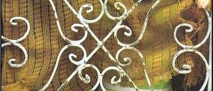 Kindheit im Flüchtlingslager. Angelika Euchner sah dieses Bild von einer jungen Palästinenserin in einem Buch und wollte diese Fotografin unbedingt für ihre Ausstellung gewinnen.