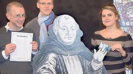 Vergebung. Auch der Papp-Tetzel nimmt gern Bares.