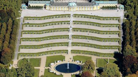 Umsonst und draußen. Bald ist der Besuch von Park Sanssouci möglicherweise nicht mehr kostenslos. Ob der Eintritt eingeführt wird, entscheidet sich in den kommenden Wochen – die Verhandlungen laufen bereits.