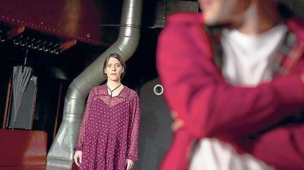 Könnte was werden. Im neuen Stück von Martina König rufen die einsamen Männer sogar Gott und den Himmel um Frauen an – und werden erhört. Doch so einfach ist das alles nicht, auch wenn sich alle nach Liebe sehnen.