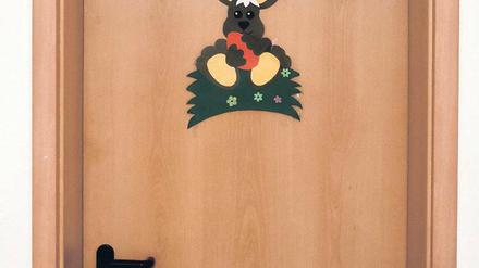 Eigentor. Die von Jugendministerin Martina Münch eingesetzte Kommission hat schwere Missstände in den Heimen des privaten Unternehmens der Haasenburg GmbH und Versäumnisse des Landesjugendamtes, welches dem Ministerium unterstellt ist, festgestellt.