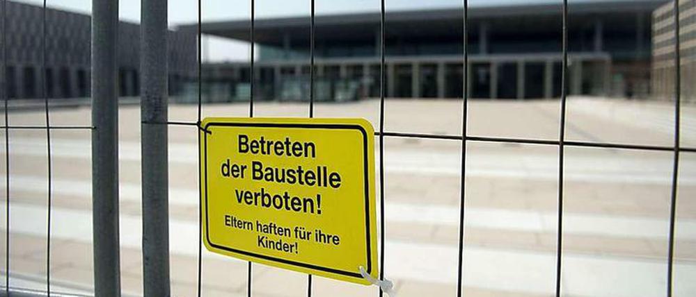 Der Flughafen BER bleibt eine Baustelle - die immer und immer teurer wird.