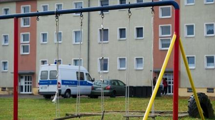 Die alleinlebende Mutter des toten Jungen - und eines Mädchens - galt als liebevoll.