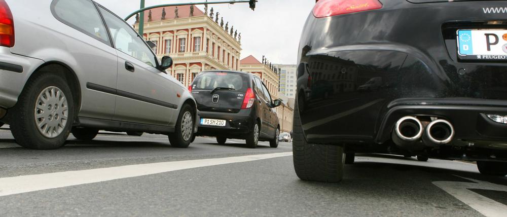 Stau in der Breiten Straße.