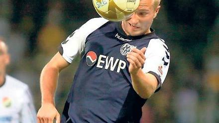 Standards und Kopfbälle trainiert. Severin Mihm will defensiv besser als bisher spielen und am Sonntag mit dem Regionalligisten SV Babelsberg 03 beim VFC Plauen möglichst kein Gegentor zulassen.